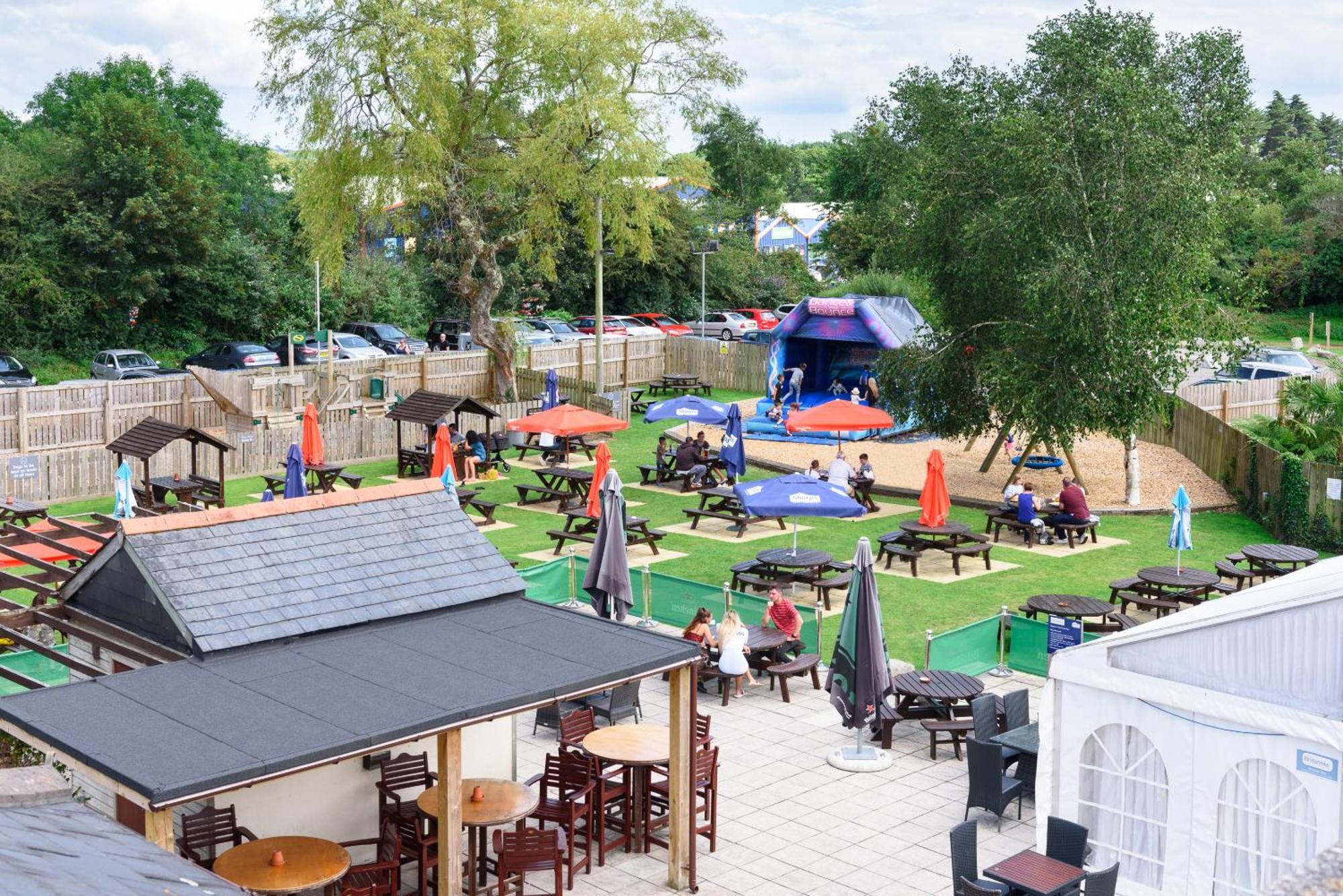 The Britannia Inn & Waves Restaurant St Austell Εξωτερικό φωτογραφία