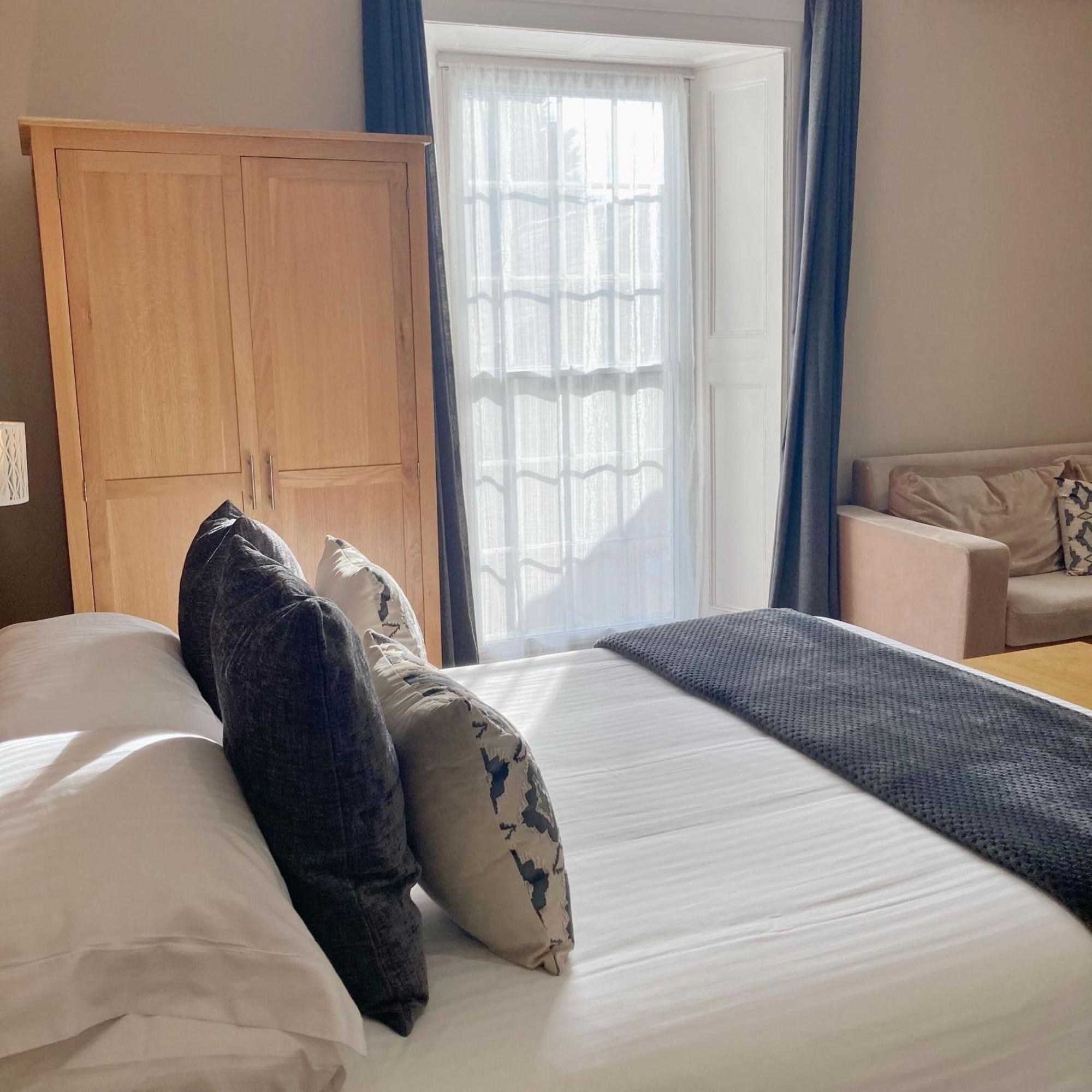 The Britannia Inn & Waves Restaurant St Austell Εξωτερικό φωτογραφία