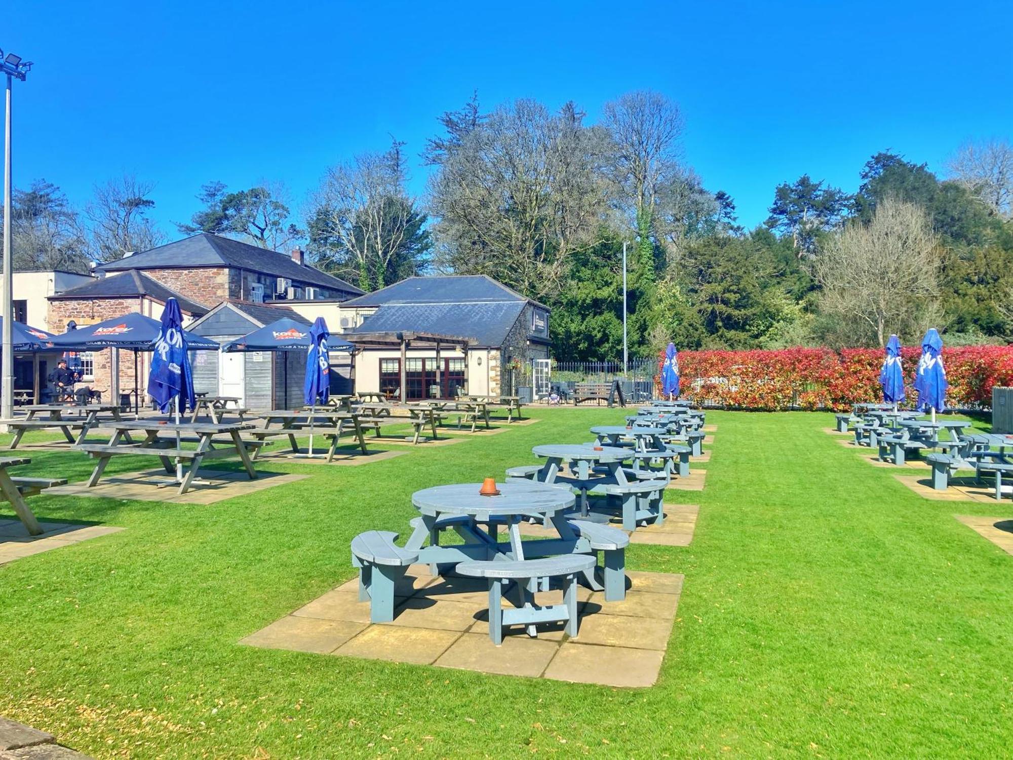 The Britannia Inn & Waves Restaurant St Austell Εξωτερικό φωτογραφία