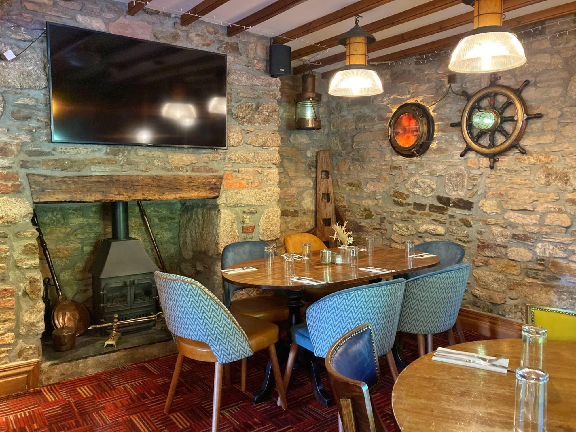 The Britannia Inn & Waves Restaurant St Austell Εξωτερικό φωτογραφία